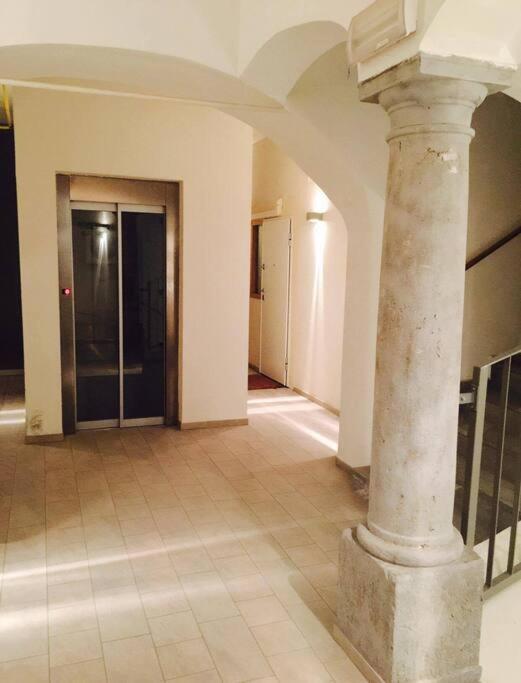 Apartment In The Heart Of Lubiana Esterno foto