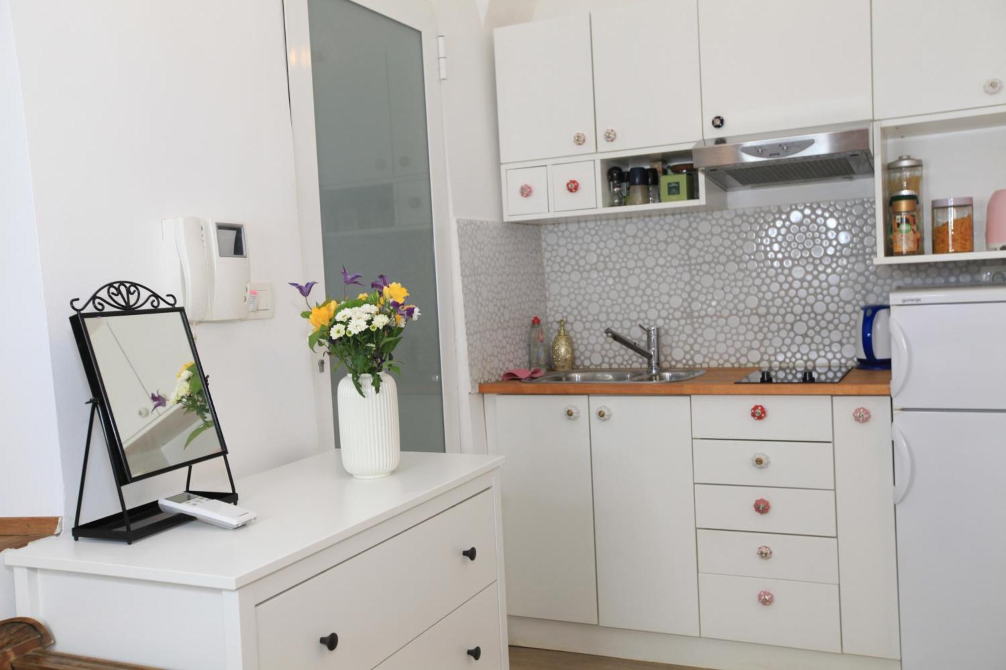Apartment In The Heart Of Lubiana Esterno foto